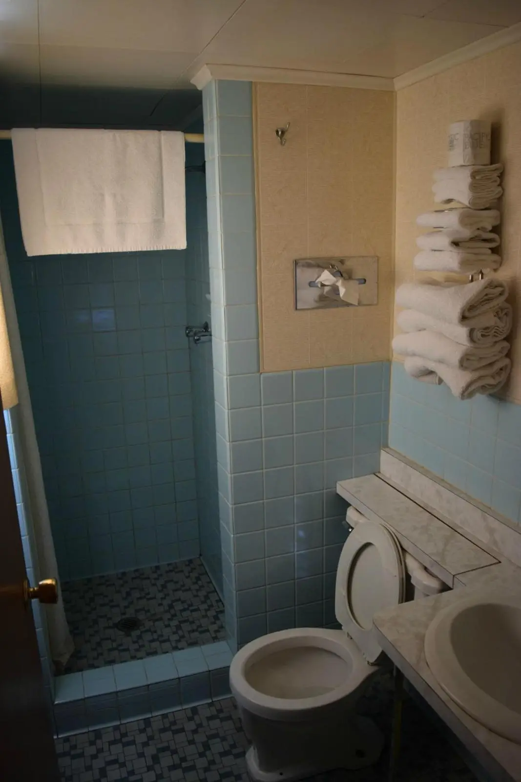 Mid-City Motel 9